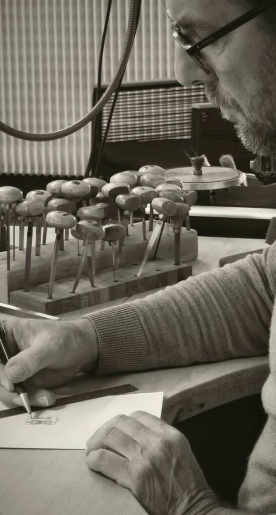 Eric Leroy - Meilleur Ouvrier de France- Cofondateur Atelier Art Gravure- Graveur héraldique
